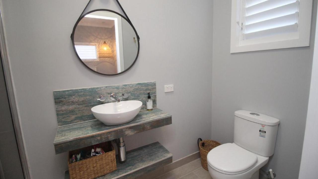Sandy Toes Beach House Horseshoe Bay Bagian luar foto