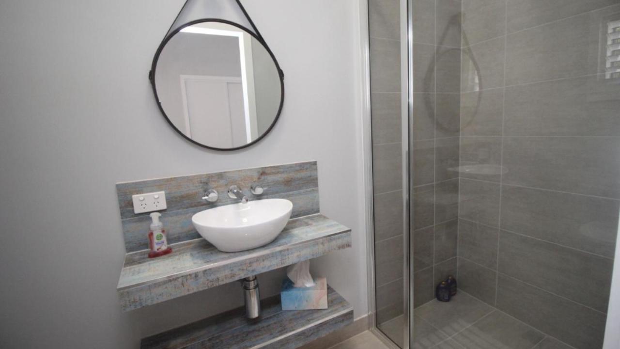 Sandy Toes Beach House Horseshoe Bay Bagian luar foto